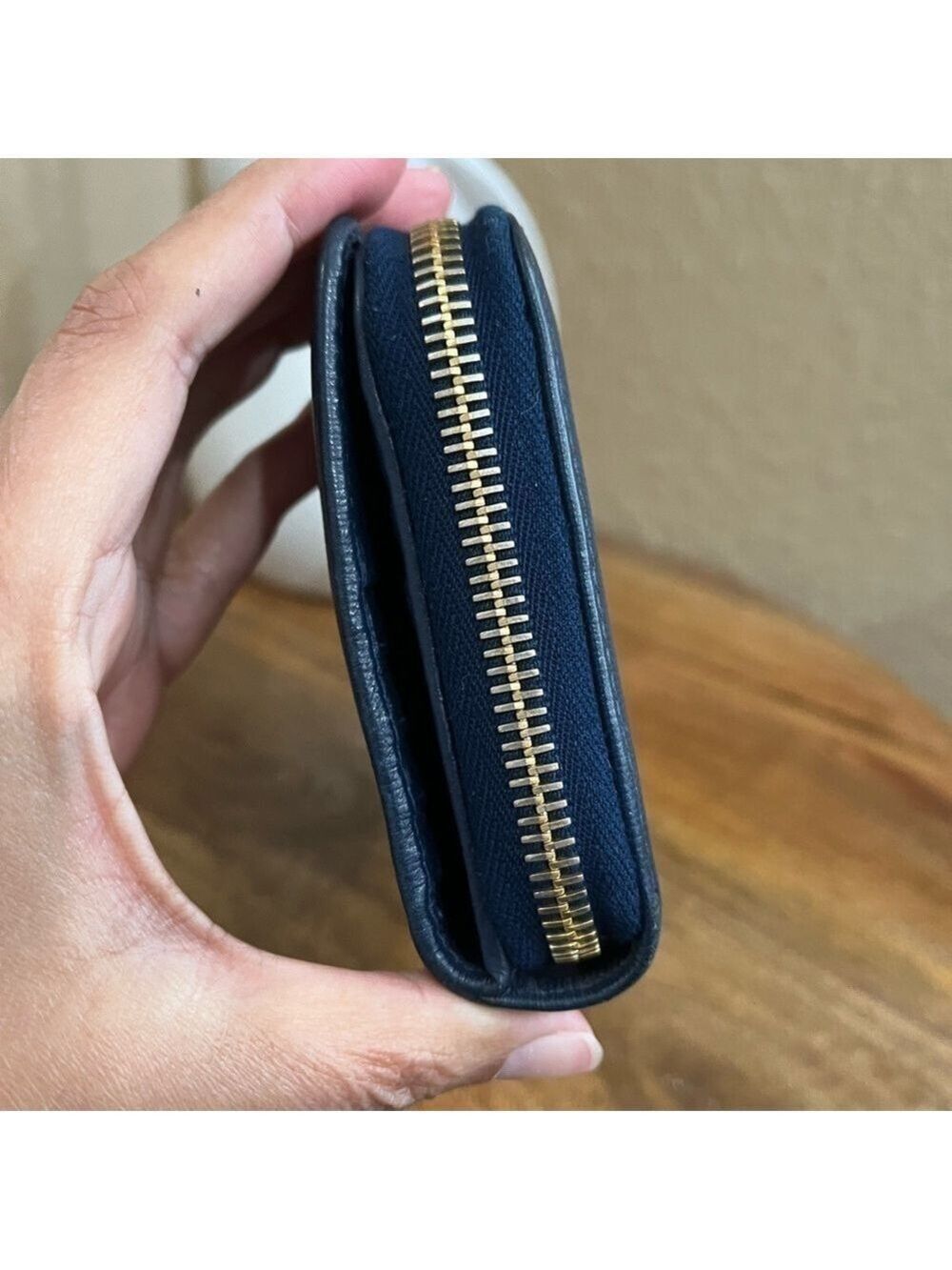 PRADA NAVY VITELLO MOVE WALLET - Picture 5 of 11